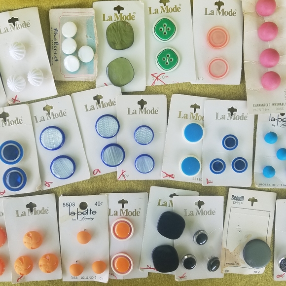 Vintage New Old Stock Buttons Lot 36 Vtg La Mode & More - Picture 4 of 14